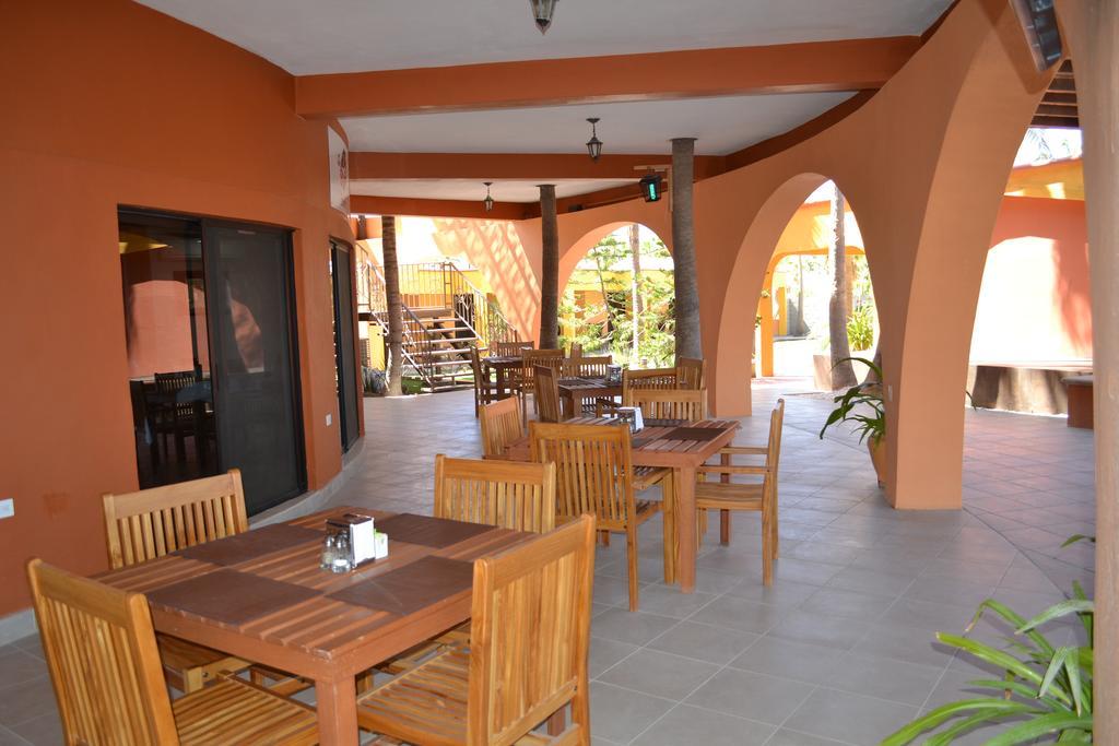 Hotel Playa Del Sol لوس باريليس المظهر الخارجي الصورة