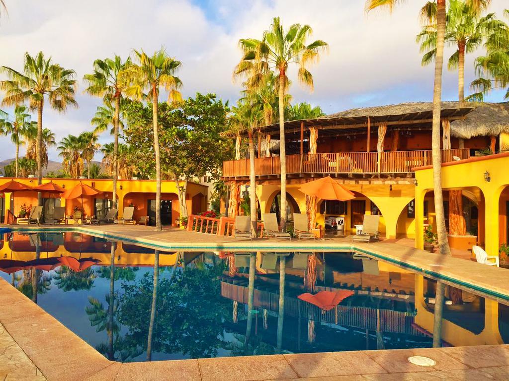 Hotel Playa Del Sol لوس باريليس المظهر الخارجي الصورة