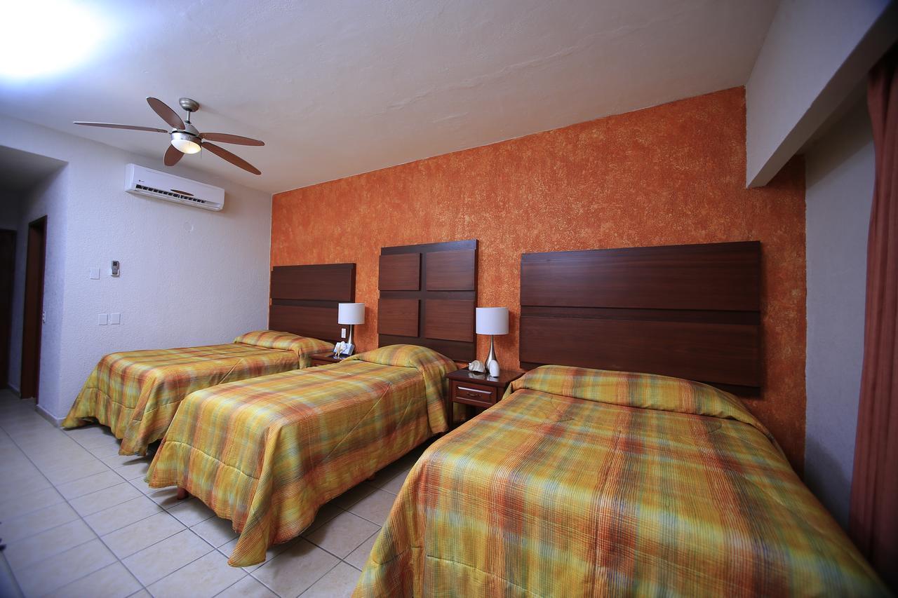 Hotel Playa Del Sol لوس باريليس المظهر الخارجي الصورة