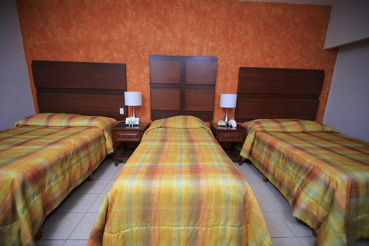 Hotel Playa Del Sol لوس باريليس المظهر الخارجي الصورة