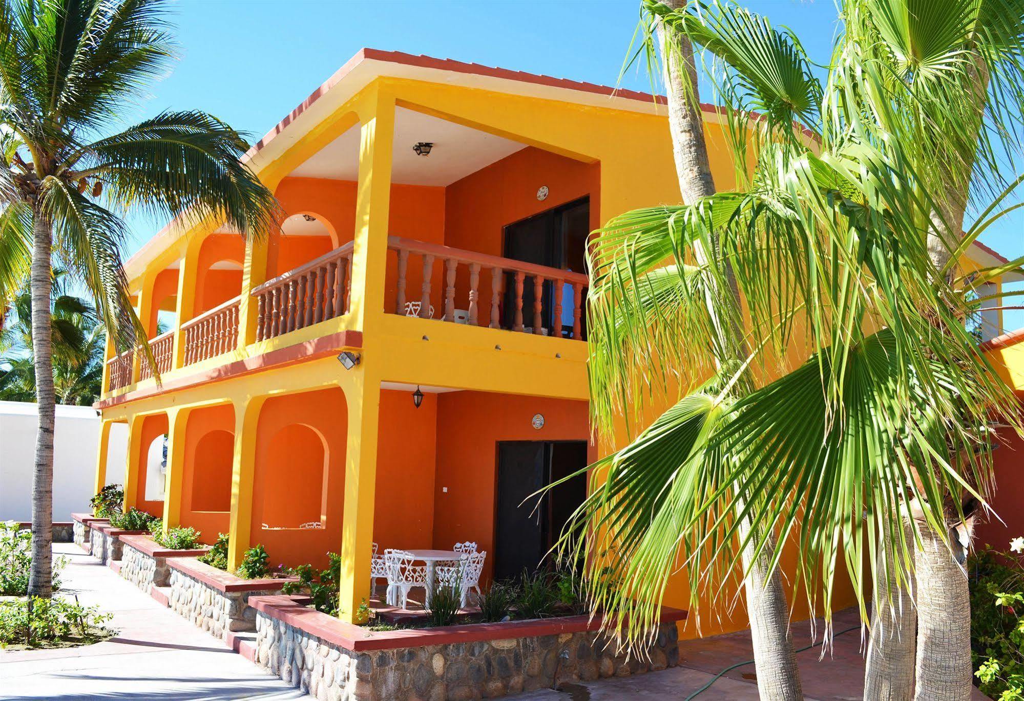 Hotel Playa Del Sol لوس باريليس المظهر الخارجي الصورة